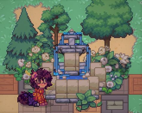 Pony Town Fountain, Ponytown Outfits, Ponytown Build, Ponytown Oc, Greek Buildings, Town Games, Pony Games, Pony Creator, Town Ideas