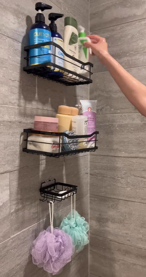 Adhesive Bathroom Shelf, Bathroom Rack Organization, Shower Organizer Aesthetic, Bathroom Rack Ideas, Bathroom Set Up, Aesthetic Bathroom Organization, Shower Organization Aesthetic, Sink Organization Bathroom, Houses Decor