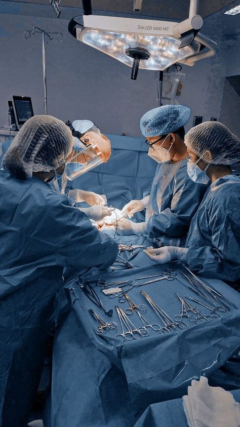 Surgical Nursing Aesthetic, Black Female Surgeon Aesthetic, Neurology Aesthetic Wallpaper, Medical Intern Aesthetic, Cardio Thoracic Surgery Aesthetic, General Surgery Aesthetic, Neurosurgeon Motivation, Orthopedic Surgeon Aesthetic, Med Life Aesthetic