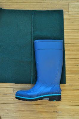 Wearable Crafts, Megan Ward, Lightbulb Moment, Liner Tutorial, My Sisters Keeper, Boots Socks, Avengers Party, Boot Liners, Rubber Boot