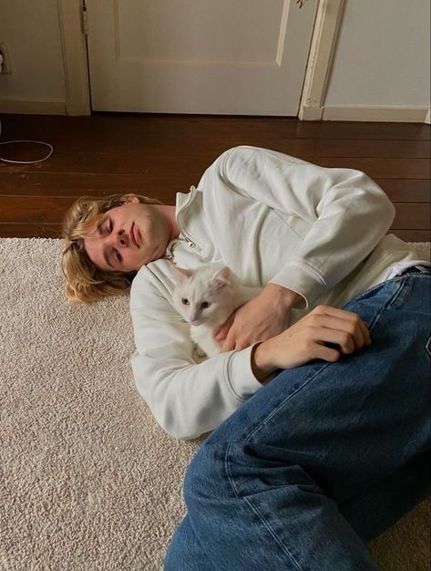 Blonde Bf Aesthetic, Golden Retriever Boyfriend Aesthetic, Golden Retriever Boy Aesthetic, Finn Aesthetic, Miraculous Redesign, Golden Retriever Boyfriend, Golden Retriever Boy, Gerard Gibson, Blonde Boy Aesthetic