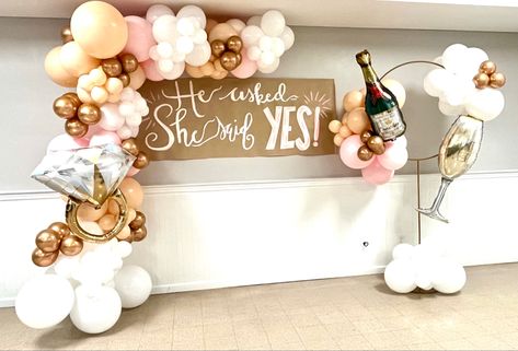 Engagement Party Decorations Balloons, Balloon Arches For Engagement Party, Balloon Arch Proposal, Ballon Engagement Decoration, She Said Yes Decor, She Said Yes Balloons, Bachelorette Party Balloon Arch, She Said Yes Engagement Party Decoration, She Said Yes Party Ideas