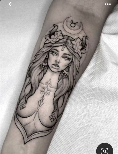 Feminine Taurus Tattoo, Arm Tattoo For Women, Hip Tattoo Ideas, 50 Tattoo, Jaguar Tattoo, Tattoo Hip, Taurus Tattoo, Wiccan Tattoos, Medusa Tattoo Design