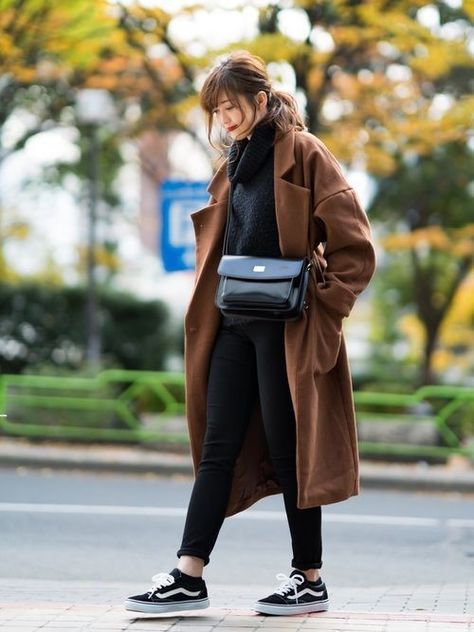 Japan Winter Fashion, Japan Ootd, Korean Winter Outfits, Japan Outfits, Japan Winter, Korean Fashion Ideas, Korean Fashion Fall, Korean Winter, Korean Fashion Winter