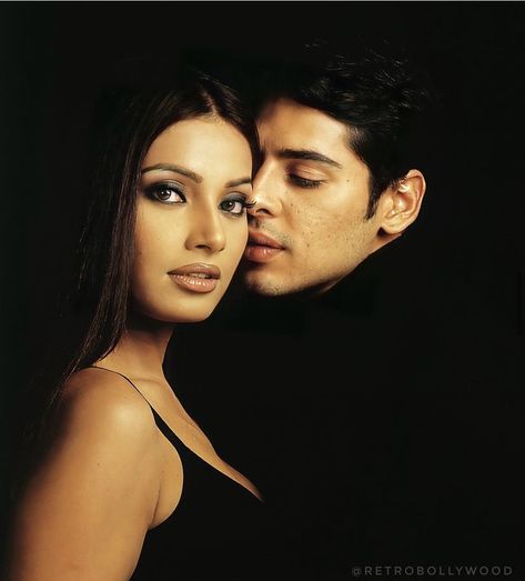 Dino Morea, 90s Couples, Facebook Background, Bollywood Retro, 90s Bollywood Aesthetic, Bipasha Basu, Bollywood Posters, 90s Bollywood, Vintage Bollywood