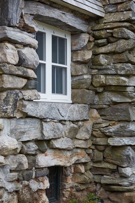 HOUSE DREAMS    The Boulders on Lake Waramaug, New Preston, CT  American  Shingle Style  Architectural Detail by Rafe Churchill Rafe Churchill, Hendricks Churchill, Little Farmhouse, Farmhouse Renovation, Village Green, Schematic Design, Historic House, Traditional Houses, Traditional Architecture