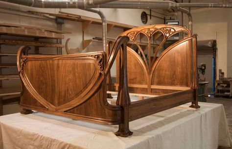 Art Nouveau Canopy Bed, Art Nouveau Bed, Bedframe Ideas, Bedroom 2023, Ornamental Wood, Nouveau Furniture, Hand Carved Furniture, Art Nouveau Furniture, Antique Beds