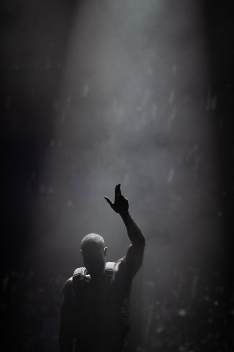 Grime Aesthetic, Rap Performance, Uk Rappers, Stormzy Rapper, Stormzy Rapper Aesthetic Wallpaper, Stormzy Rapper Wallpaper, Stormzy Rapper Aesthetic, Live Performance, Live Performance Aesthetic