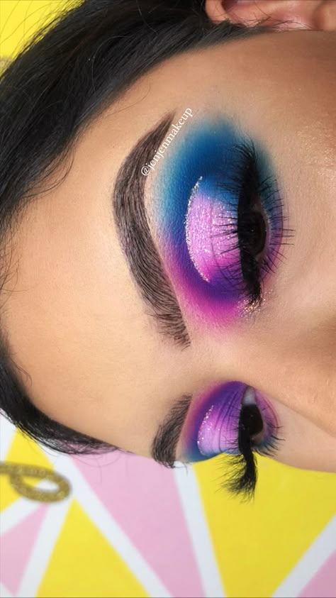 Colorful Halo Eyeshadow, Light Blue And Purple Eye Makeup, Purple Halo Eyeshadow, Halo Makeup Looks, Blue Purple Makeup Looks, Pink Purple And Blue Eyeshadow, Blue And Pink Makeup Looks, Blue And Pink Eyeshadow Looks, Pink And Blue Eyeshadow Looks