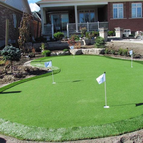 Diy Put Put Course, Mini Golf Backyard, Golf Backyard, Artificial Turf Landscaping, Diy Golf, Green Backyard, Garden Escape, Synthetic Lawn, Golf Green