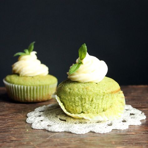 These mint cucumber cupcakes have a lovely light fresh flavor - the mint is subtle and the cucumber flavor fades. I've topped them with rose water buttercream, which works beautifully with the mint and cucumber. Rose Frosting, Rose Buttercream, Veggie Desserts, Mint Cupcakes, Savory Cupcakes, Vegetable Cake, Water Detox, Hidden Vegetables, Cucumber Water