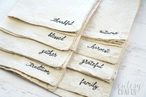 Napkins With Embroidery, Embroidered Thanksgiving Napkins, Embroidery Napkins Patterns, Name Embroidered Napkins, Sewing Napkins Ideas, How To Embroider Napkins, Diy Embroidery Napkins, Hand Embroidered Napkins Diy, Napkin Gift Ideas