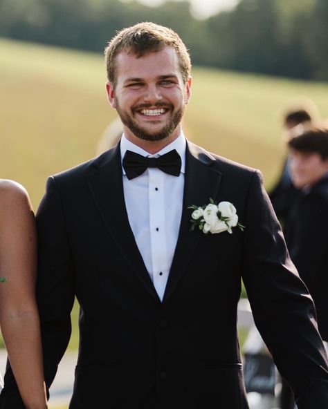 Give the groom something extra special by having him wear a floral pocket square🌸 #floralpocketsquare #boutonniere #weddingflowers #forhim #whiteflowers Wedding Suit Pocket Flowers, Pocket Garden Wedding, Peony Groom Boutonniere, Pocket Boutonniere White Rose, Pocket Boutonniere Tuxedo, Pocket Flowers Groom White, White Floral Pocket Square Boutonniere, Pocket Boutonniere Black Suit, Grooms Pocket Square