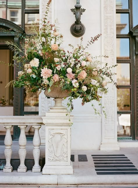 Tall Flower Arrangements, Church Wedding Ceremony, Altar Arrangement, Church Wedding Decorations, Beige Wedding, Church Flowers, San Francisco Wedding, Wedding Ceremony Flowers, Church Ceremony