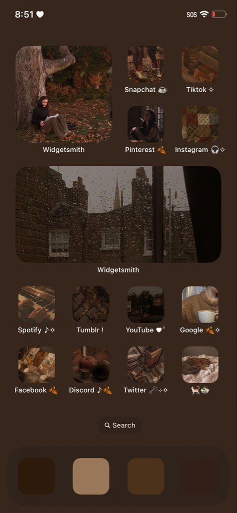 Fall theme home screen wallpaper Different Home Screen Aesthetics, Simple Cozy Wallpaper, Autumn Aesthetic Phone Theme, Autumn Wallpaper Home Screen, Halloween Home Screen Aesthetic, Halloween Wallpaper Layout, Autumn Lock Screen Wallpaper, Phone Themes Autumn, Fall Theme Iphone Wallpapers