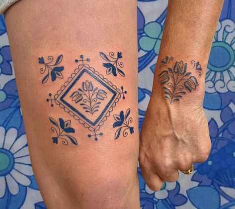 Patchwork Quilt Tattoo Ideas, Ornamental Tile Tattoo, Quilt Pattern Tattoo, Tile Pattern Tattoo, Mexican Tile Tattoo, Mosaic Tile Tattoo, Granny Square Tattoo, Art Noveau Tattoos Women, Quilt Square Tattoo