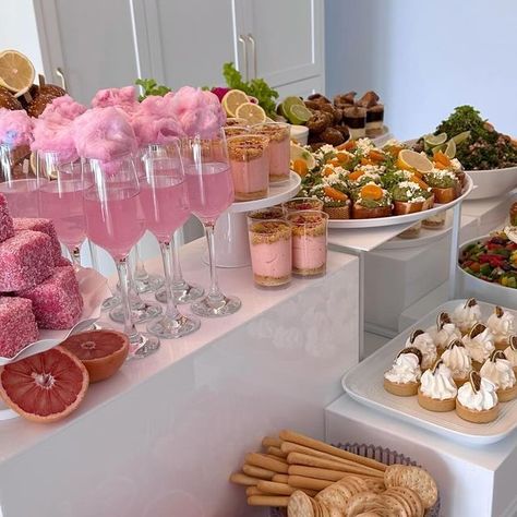 Creative Catering & Styling on Instagram: "🍓🌺❤️" Fancy Party Food, Bridal Shower Snacks, Grad Party Food, Party Canapes, Hosting Party, Creative Catering, Amazing Food Platters, Catering Food Displays, Appetizers Table