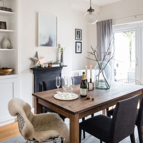 Victorian Terrace Dining Room, Small Living Dining Room, Scandi Dining Room, Small Living Dining, Cosy Dining Room, Victorian Terrace Interior, Dining Room Victorian, Scandinavian Dining Room, House Dining Room