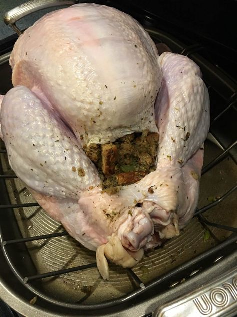 Bread Stuffing For Turkey, Traditional Turkey Stuffing, Sage Turkey, Turkey Stuffing Recipe, Turkey Dressing Recipe, Traditional Thanksgiving Dinner Menu, Best Stuffing Recipe, Hot Turkey Sandwiches, Turkey Stuffing Recipes