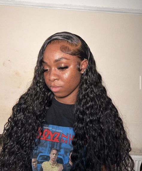 Wet And Way Sew In, Waterwave Wig Black Woman, Lace Front Wigs Water Wave, Side Part Loose Wave Wig, Side Part Sew In Curly Hair, Water Wave Wig Hairstyles Side Part, Good Hairstyles For Wet Hair, Side Part Curly Hair Wig, Side Part Deep Wave Wig Black Women