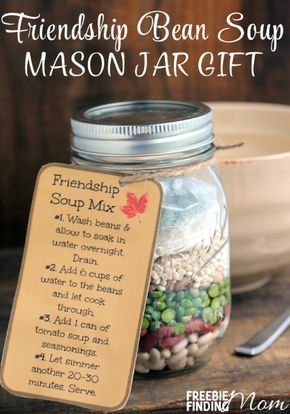 Soup Mason Jar, Gift In Jar, Mason Jar Gifts Recipes, Mason Jar Soup, Friendship Recipe, Diy Gifts In A Jar, Gifts In A Jar, Mason Jar Gift, Soup In A Jar