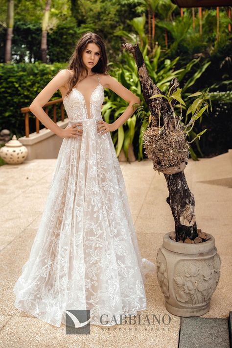 Wedding dress Aniela Deep V Neck Wedding Dress, A Line Wedding Dress Lace, Deep V Wedding Dress, V Wedding Dress, Wedding Dress A Line, Wedding Gown Backless, Wedding Dress Prices, Beach Bridal Gown, Tulle Wedding Gown