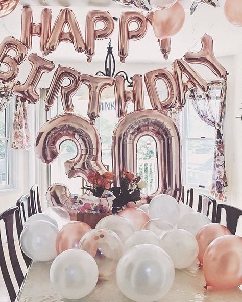 30 things before 30 — The BFF Blog 30th Birthday Rose Gold Theme, 30th Birthday Pink Theme, 30th Birthday Ideas For Women Pink, 30th Birthday Decor For Women, Rose Gold 30th Birthday Party, 30th Birthday Decorations For Women, Bae Birthday, Rose Happy Birthday, Dirty 30 Birthday Party