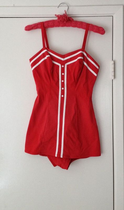 1950's red swimsuit pinup bathing suit by by BetsyFernVintage $45.00 #bathingsuits #bathing #suits #for #small #chests Vintage Americana Outfits, Pinup Bathing Suit, Americana Coquette, Americana Outfits, Americana Aesthetic, Retro Swimwear, Vintage Bathing Suits, Vintage Swimsuit, Fashion 1950s