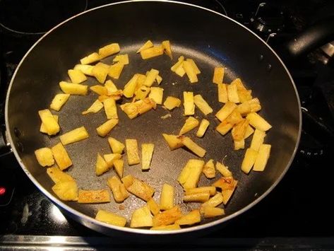 Cooked Pineapple On Stove, Fried Pineapple Slices, Fried Pineapple, Cooked Pineapple, Pineapple Recipe, Fruit Pineapple, Matzo Meal, Pineapple Chunks, Savory Dinner