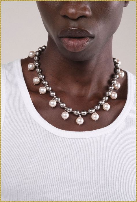 Chain Necklace Women, Statement Jewelry Necklace, Ball Jewelry, Inexpensive Jewelry, White Beaded Necklaces, Pearl Statement Necklace, Industrial Jewelry, Jewelry Pearl, Ball Chain Necklace