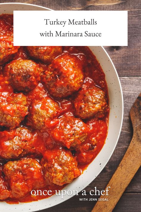 Turkey Meatballs Turkey Meatballs And Spaghetti, How To Make Turkey Meatballs, Turkey Meatball Pasta, Turkey Meatball Recipes, Homemade Turkey Meatballs, Italian Turkey Meatballs, Classic Italian Meatballs, Easy Turkey Meatballs, Healthy Meatballs