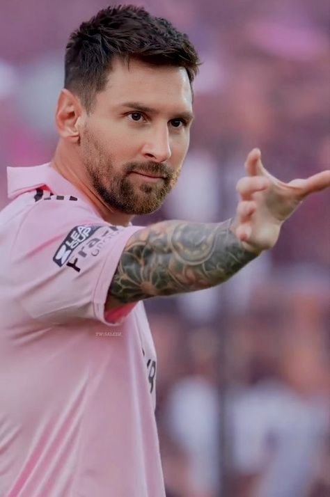 Inter Miami Wallpaper, Messi News, Miami Wallpaper, Messi Wallpaper, Cr7 Vs Messi, Inter Miami Cf, Messi Videos, Sadio Mane, Messi Soccer