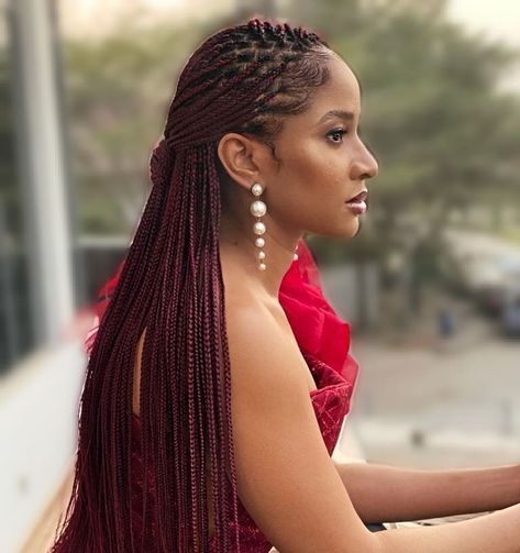 Adesua Etomi, African Fashion Instagrams, African Fashion Knotless Braids Hairstyle, Adesua Etomi, Braids Women, Bonang Matheba, Toke Makinwa, Micro Braids Hairstyles, Lemonade Braids Hairstyles, Hairstyle Braids, Short Box Braids Hairstyles