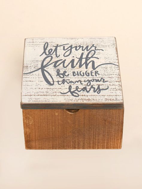 Scripture Box Ideas, God Box Ideas Diy, God Box Ideas, Prayer Box Ideas, Prayer Box Diy, Faith Bigger Than Fear, Christian Gifts Diy, Wood Signs Bible Verse, Prayer Crafts