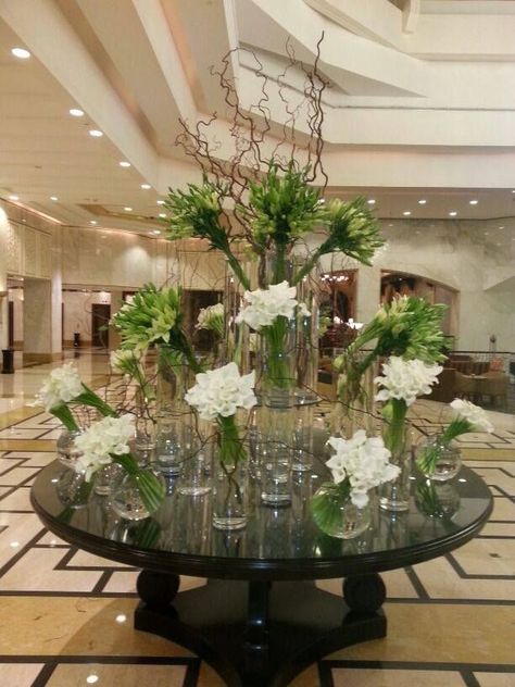 Hotel Flower Arrangements, Hotel Flowers, Wedding Decors, Rustic Ideas, Flower Arrangements Simple, Diwali Decorations, Flowers Design, Humble Abode, Hotel Lobby