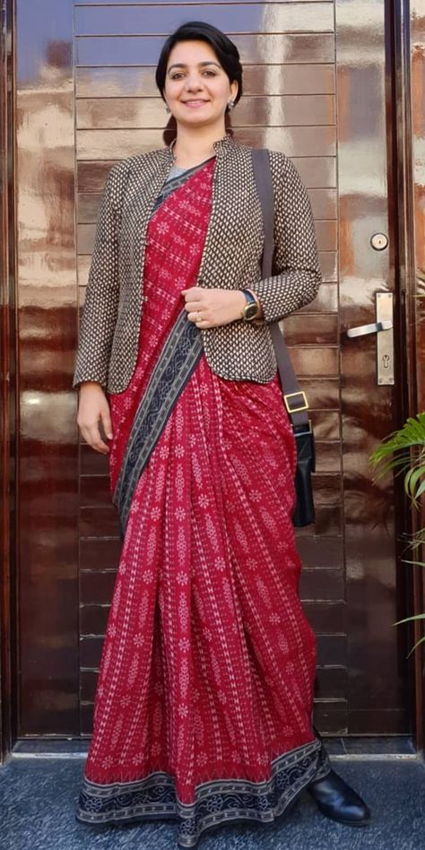 Corporate Saree Look, Saree With Blazer Formal, Winter Saree, Saree Styling, Saree Jackets, Interview Outfits Women, Formal Saree, Cotton Saree Blouse Designs, Saree Wearing Styles