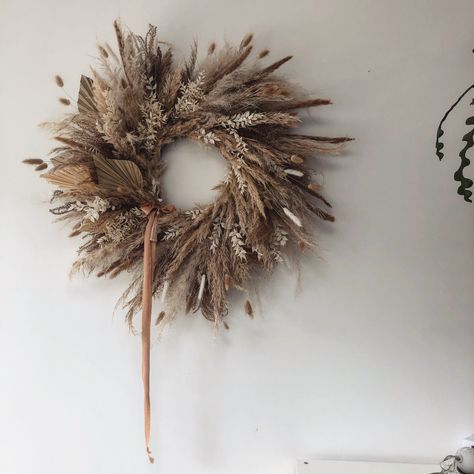 Dried Grass Wreath, Grass Wreath Diy, Dry Wreath, Dry Flower Wreath, Dried Wreaths, Pampas Wreath, Pampas Grass Wreath, Dried Floral Wreaths, Grass Wreath