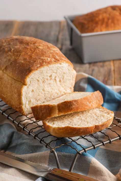 Homemade Fluffy White Bread | Red Star Yeast Fluffy White Bread Machine Recipe, Red Star Yeast, Bread Machine Recipe, Homemade White Bread, Star Platinum, Fantastic Recipes, Bread Maker Recipes, Yeast Breads, Yeast Bread