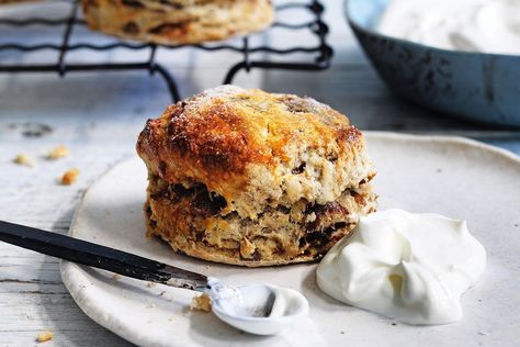 Scone recipe: Matt Moran's easy date scones - Recipes - delicious.com.au Nan Recipe, Classic Scones Recipe, Date Scones, Best Scone Recipe, Recipes To Cook, Savory Scones, Australia Food, Scones Recipe, Scone Recipe