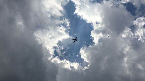 #Other. Read more: https://wallpapershd.info/wallpaper-bottom-view-airplane-sky-1601314761.html Check more at https://wallpapershd.info/wallpaper-bottom-view-airplane-sky-1601314761.html Laptop Wallpaper Hd 1080p Aesthetic Sky, Ipad Wallpaper Airplane, Sky Wallpaper Laptop Hd, Airplane Laptop Wallpaper, Sky Wallpaper For Laptop, Aviation Wallpaper Laptop, Sky Wallpaper Laptop, Sky Hd Wallpapers, Wallpaper Laptop Hd 1080p Aesthetic