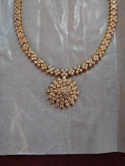 Close Setting Diamond Necklace, White Stone Necklace Indian Gold, Ruby Necklace Designs, Wedding Jewelry Sets Bridal Jewellery, Bridal Diamond Necklace, Neck Pieces Jewelry, Antique Necklaces Design, Diamond Bracelet Design, Diamond Pendants Designs