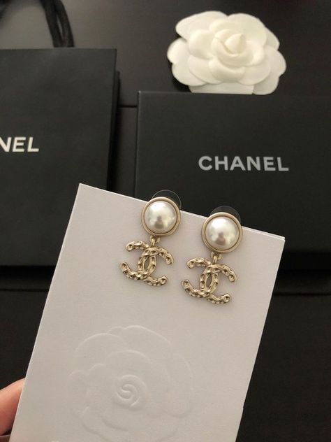 Earrings Chanel, Cc Earrings, Chanel Accessories, Chanel Earrings, Chanel Jewelry, Pearl Earrings Dangle, Cc Logo, Luxury Accessories, Birthstone Jewelry