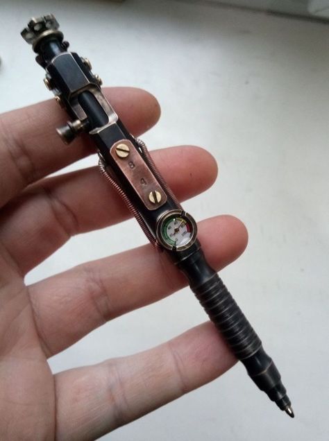 Steampunk Gadgets, Steampunk Items, Steampunk Aesthetic, Mode Steampunk, Steampunk Crafts, Diesel Punk, Tactical Pen, Style Steampunk, Steampunk Accessories