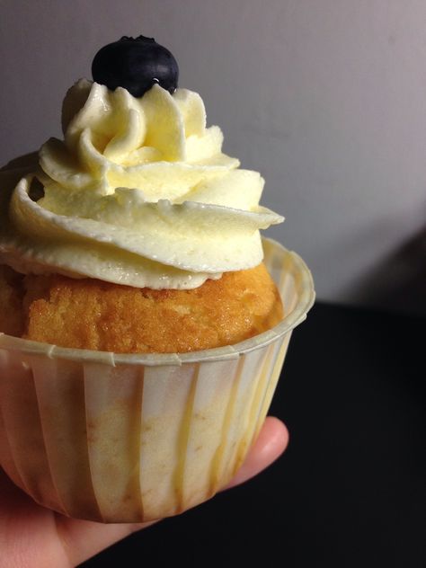 • lemon cupcakes with ermine frosting • | 07/09/14 | ʕ๑◞•◟๑ʔ Lemon Ermine Frosting, Boiled Milk Frosting, Lemon Velvet Cake, Milk Frosting, Ermine Frosting, Making Cupcakes, Bake Cupcakes, Piping Frosting, How To Make Cupcakes