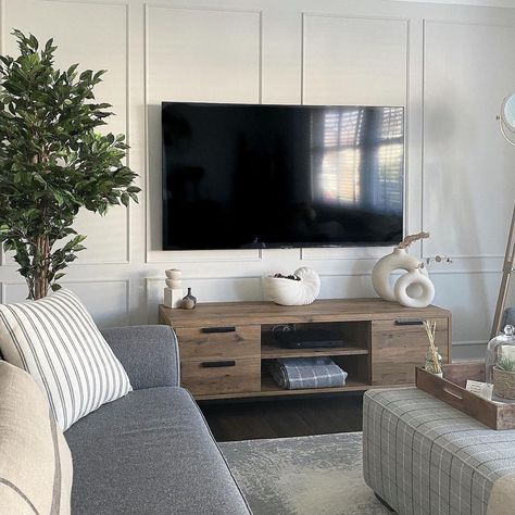 Living Room Ideas With Tv, Room Ideas With Tv, Small Living Room Ideas With Tv, Greige Living Room, Rectangle Living Room, Living Room Panelling, Open Plan Kitchen Dining Living, Snug Room, Living Room Den