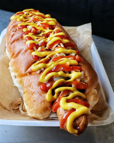 Hod Dog, Hot Dog Cart, Homemade Burgers, Butcher Shop, Food Shop, Cafe Food, Junk Food, Hot Dog Buns, Hot Dogs