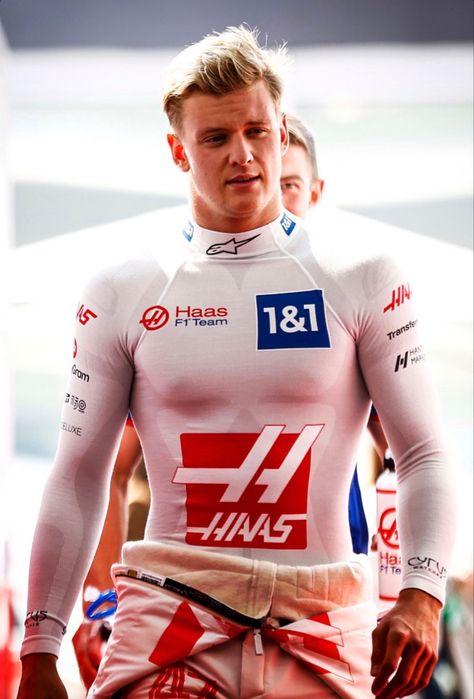 Liam Zander, Haas F1 Team, Schumacher Wallpaper, Mick Schumacher, F1 Wallpaper Hd, Dirty Air, Michael Schumacher, Formula 1 Car, F1 Racing