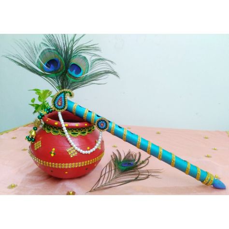 Flute Decoration Ideas Krishna, Basuri Krishna Flute Decoration, Matki Painting Ideas For Janmashtami, Basuri Flute Decoration, How To Decorate Krishna Janmashtami, Bansuri Decoration Ideas, Flute Decoration Ideas, Krishna Jayanthi Decoration Ideas, Matki Decoration Ideas For Janmashtami