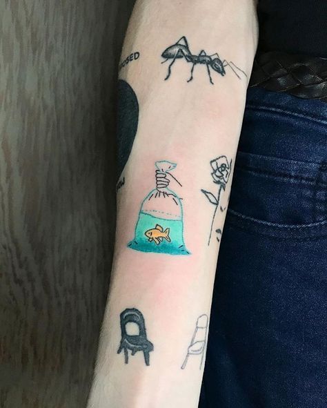 Small fish in a plastic bag tattoo on the right inner forearm Shape Tattoo, Handpoke Tattoo, Forearm Tattoo Design, Muster Tattoos, Disney Tattoo, Detailed Tattoo, Weird Tattoos, Tattoo Designs And Meanings, Aesthetic Tattoo