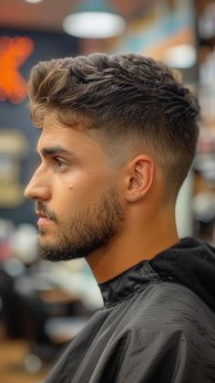 Haircut Fades For Men, Hi Fade Haircut Men, Fresh Haircuts For Men, Silky Hairstyles For Men, Men’s Low Fade, Vintage Men’s Haircut, Short Wavy Haircuts Men, Italian Hairstyles Men, Haircut Men Straight Hair